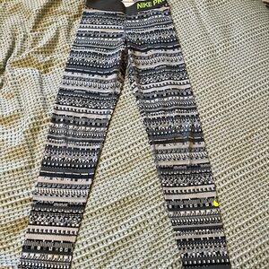 Nike Black and White Geometric Leggings